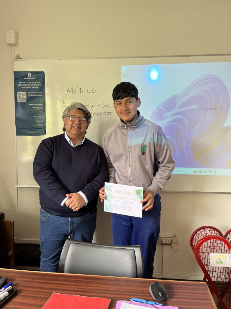 Formando Líderes estudiantiles con Apoyo de UDEC